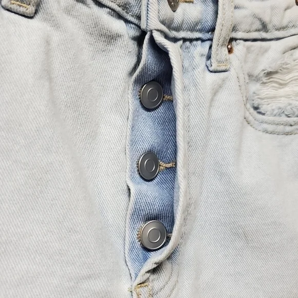 Highest-Rise Light Wash Button Fly Shorts - Picture 8 of 11